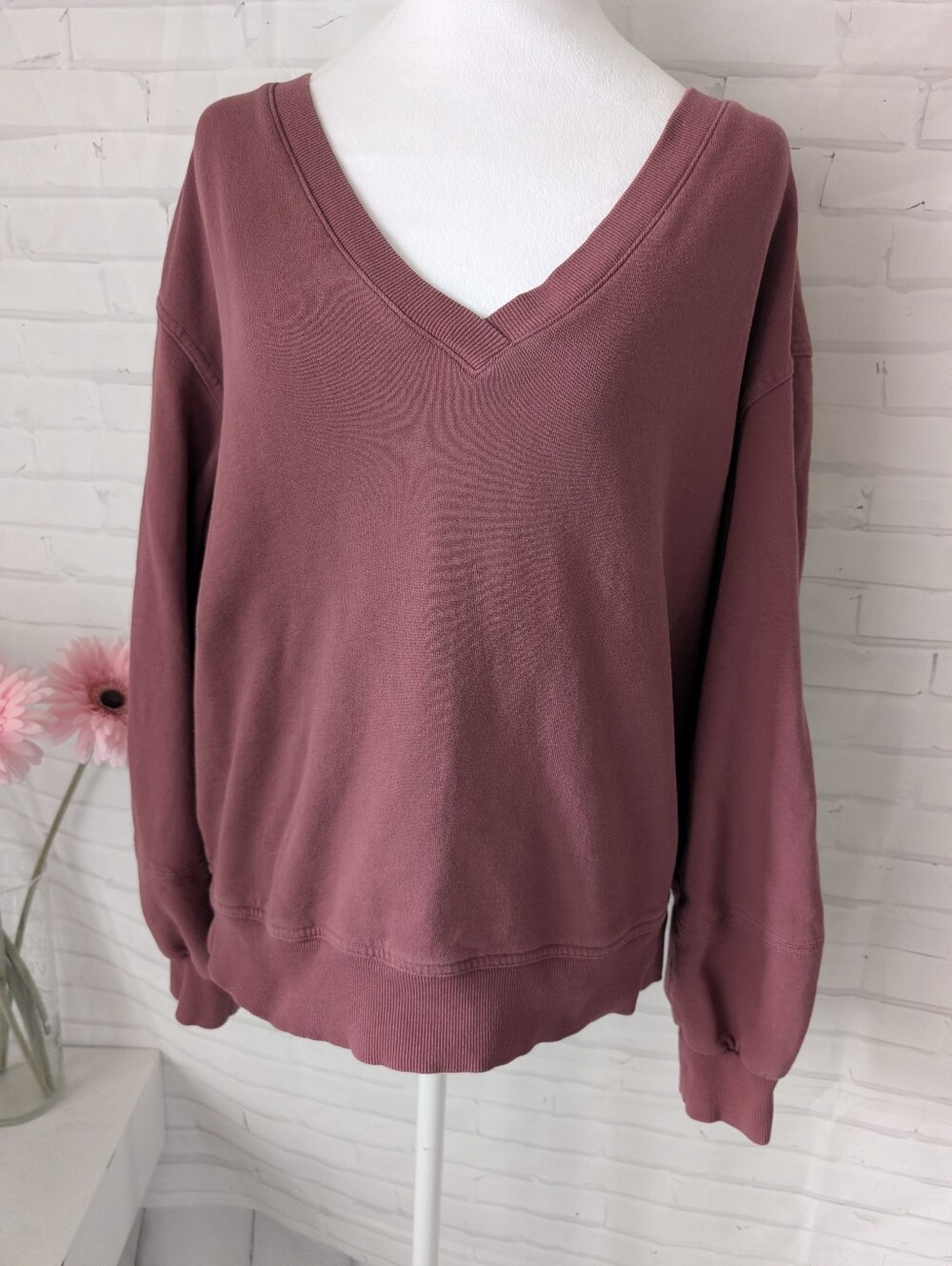 Universal Thread V-Neck Pullover Sweater - Dusty Rose